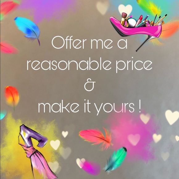 🛍🎀🌸🧤👒👠👙👚👕💋💄 - Picture 1 of 1